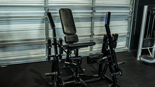 Iso-Lateral Leg Extension